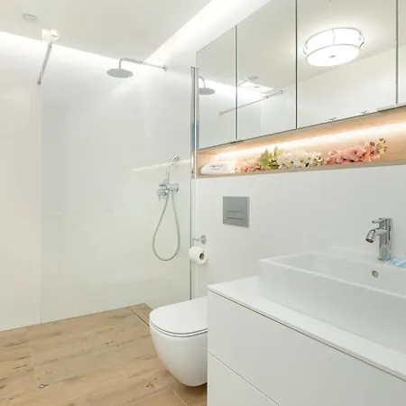 Pinea 204 - Easy-rent Apartment