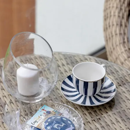 Pinea 204 - Easy-rent アパート *