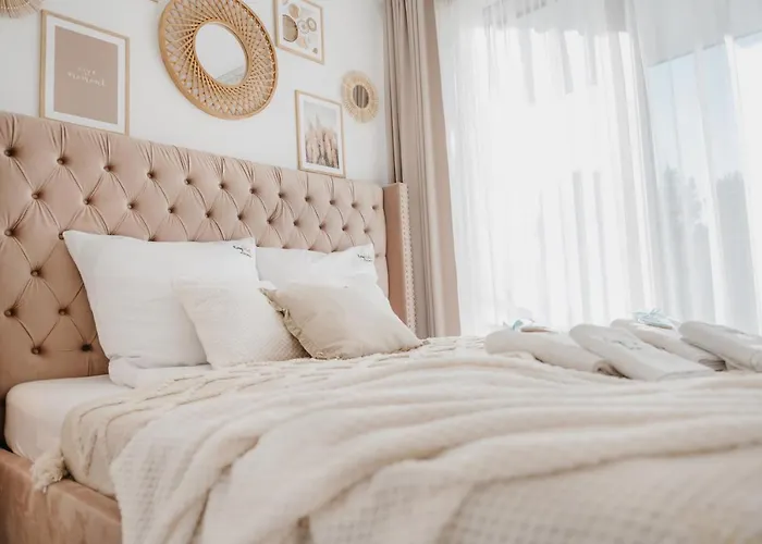 Pinea 204 - Easy-rent Apartman *