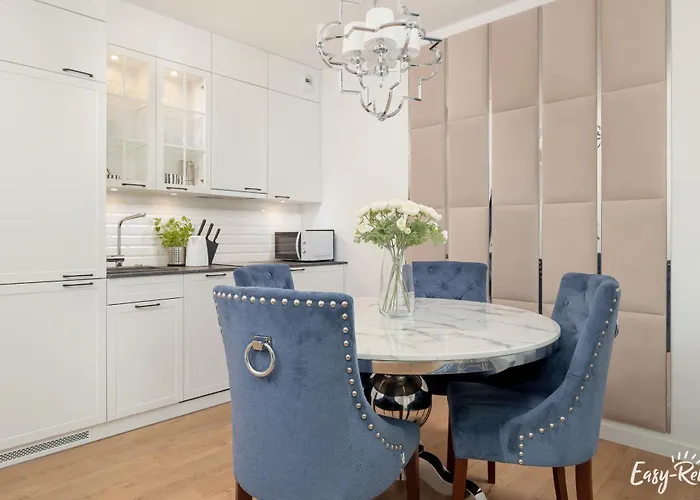 Pinea 204 - Easy-rent Apartman *